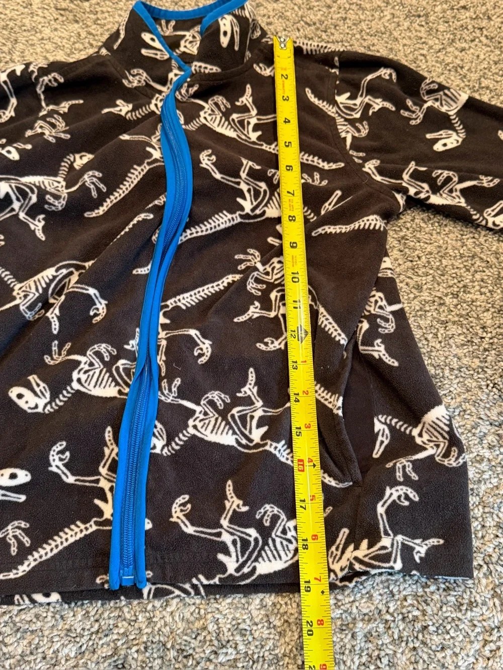 OshKosh B’gosh Boys Size 10 Dinosaur Skeleton Fleece Zip Jacket Black Blue